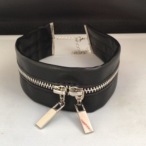 New! Black Punk Zipper Choker - Picture 3 of 8